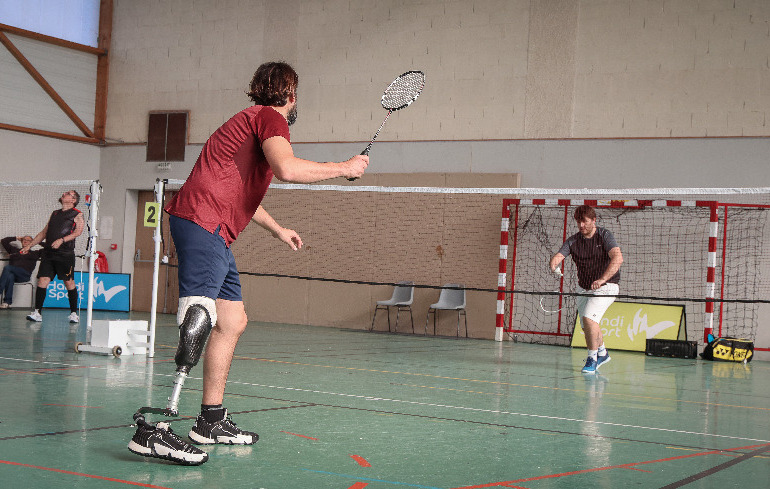 "Photo Première étape du circuit Para-Badminton à Cosne-Cours-sur-Loire"