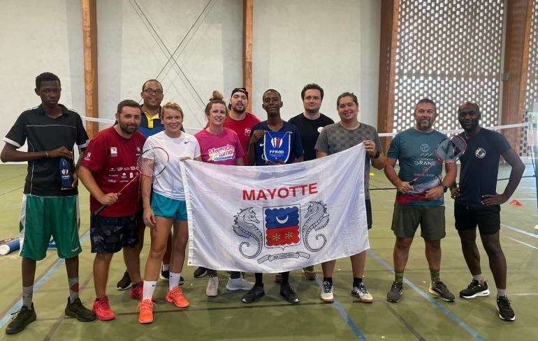 "Photo Formation d’encadrants bénévoles et de cordage à Mayotte : un engagement fort de la FFBaD dans l’accompagnement des acteurs du terrains"