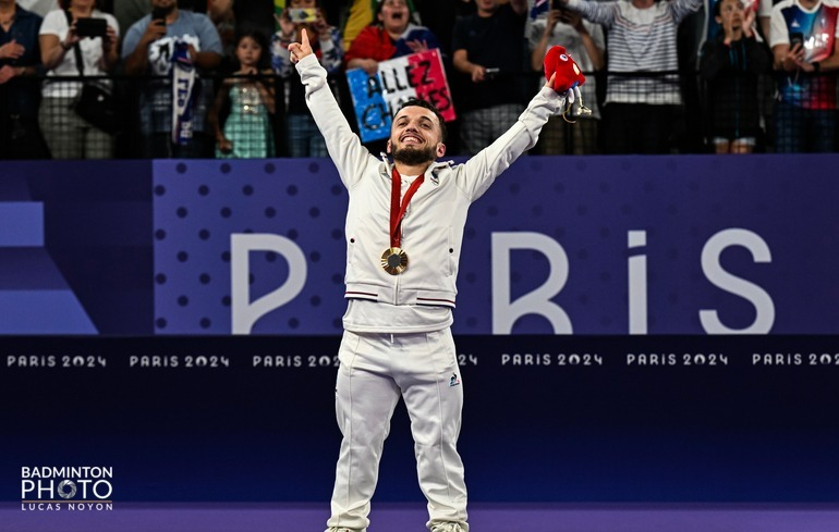 "Photo Paris 2024 : Charles sur le toit du monde"