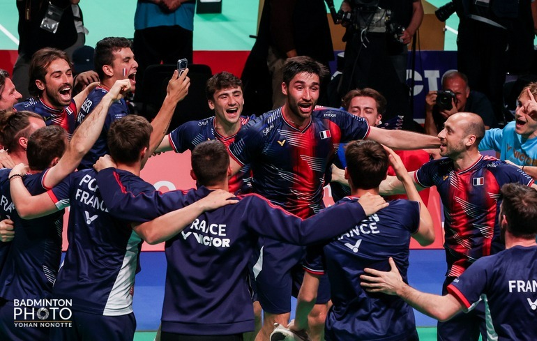 "Photo Thomas Cup : Héroïque, l'Équipe de France file en finale "