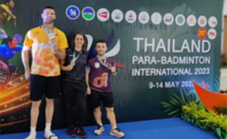 "Photo Para-badminton : Les Bleus médaillés en Thaïlande"