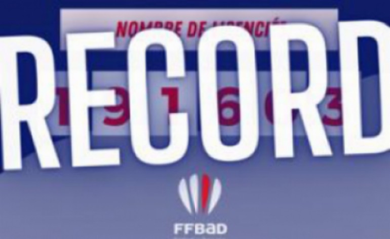 "Photo La FFBaD bat son record de licenciés"