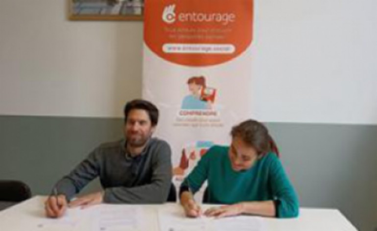 "Photo La FFBaD signe une convention avec Entourage"