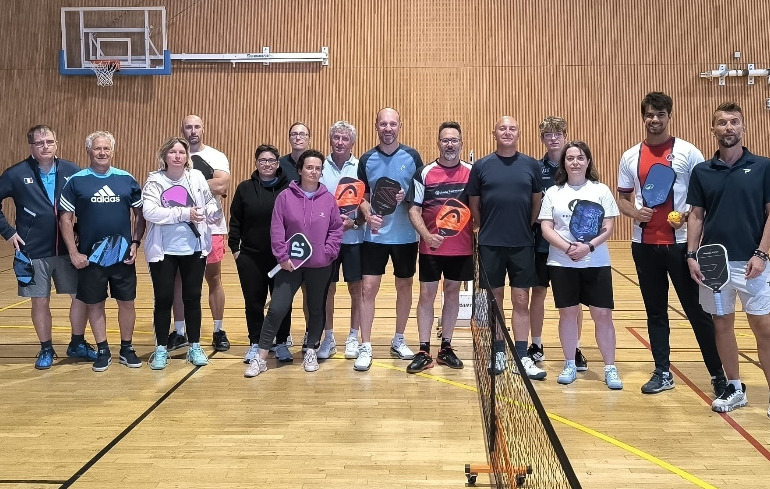 "Photo Des formations pickleball de grande qualité et agréées IPTPA"