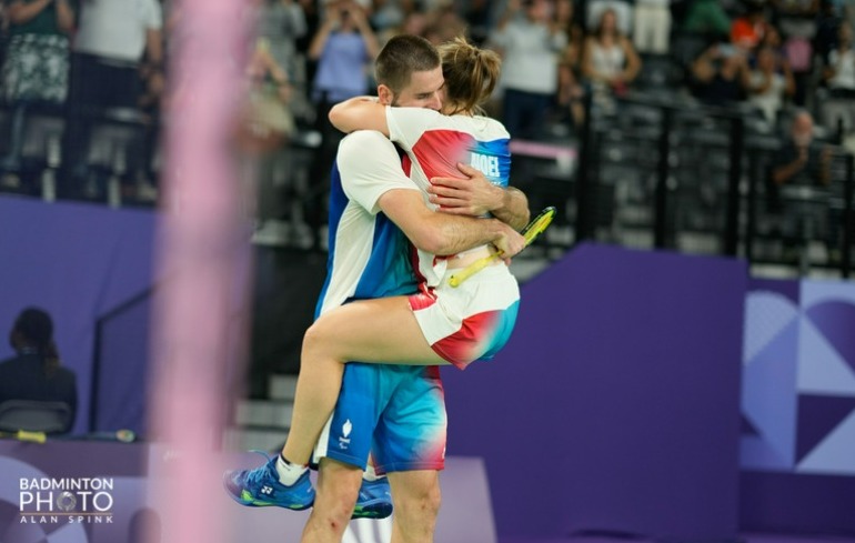 "Photo Paris 2024 : Lucas MAZUR et Faustine NOËL en bronze !"